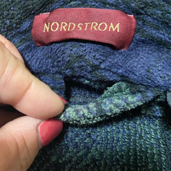 - Nordstrom Tie Robe with pockets size small/medium - Picture 7 of 7